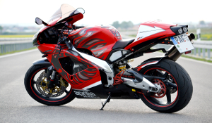 Aprilia-RSV-1000R-Mille