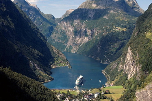 bergen to geirangerfjord road